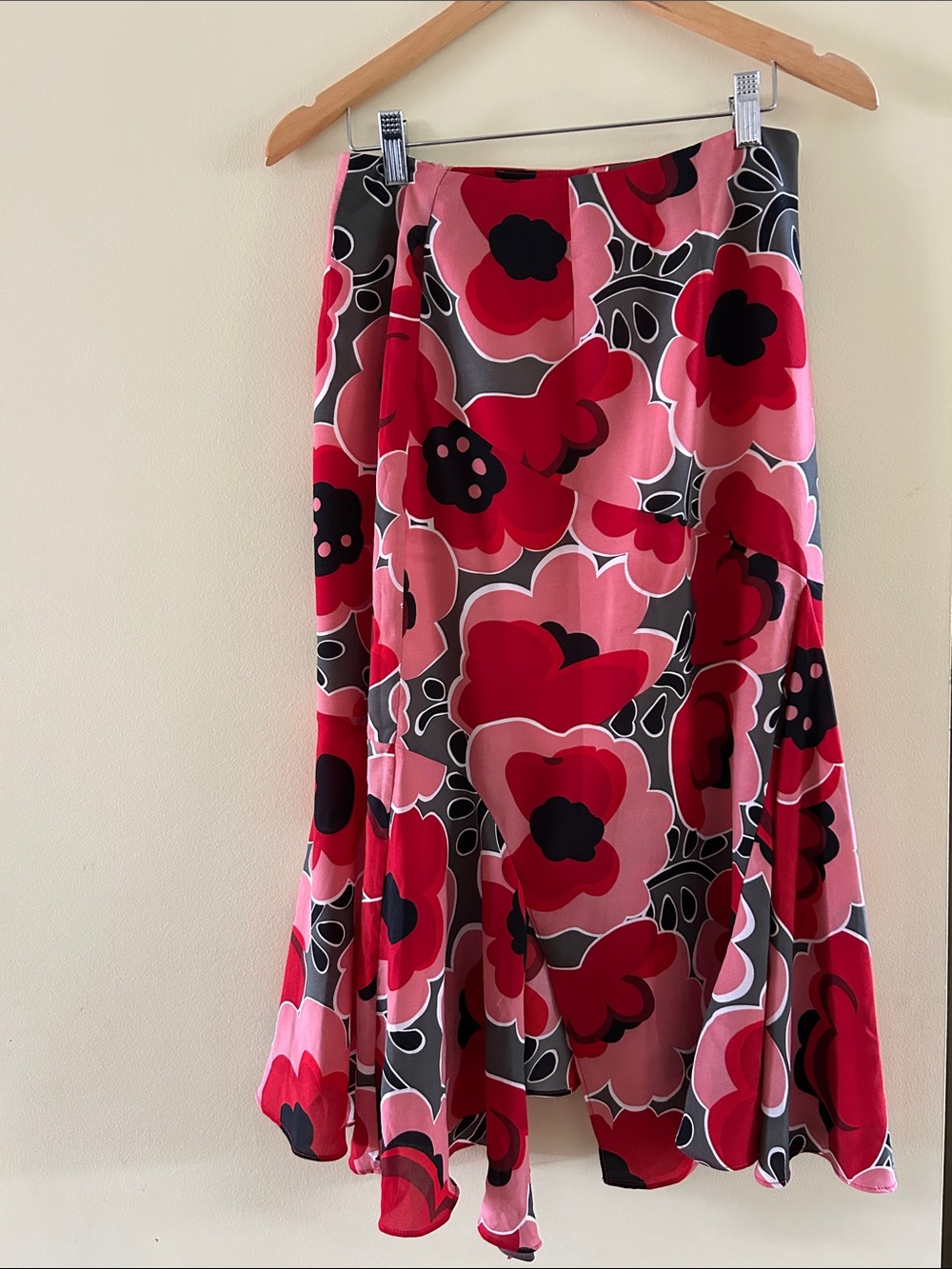 Sandro Pink & Red Floral A-Line Skirt